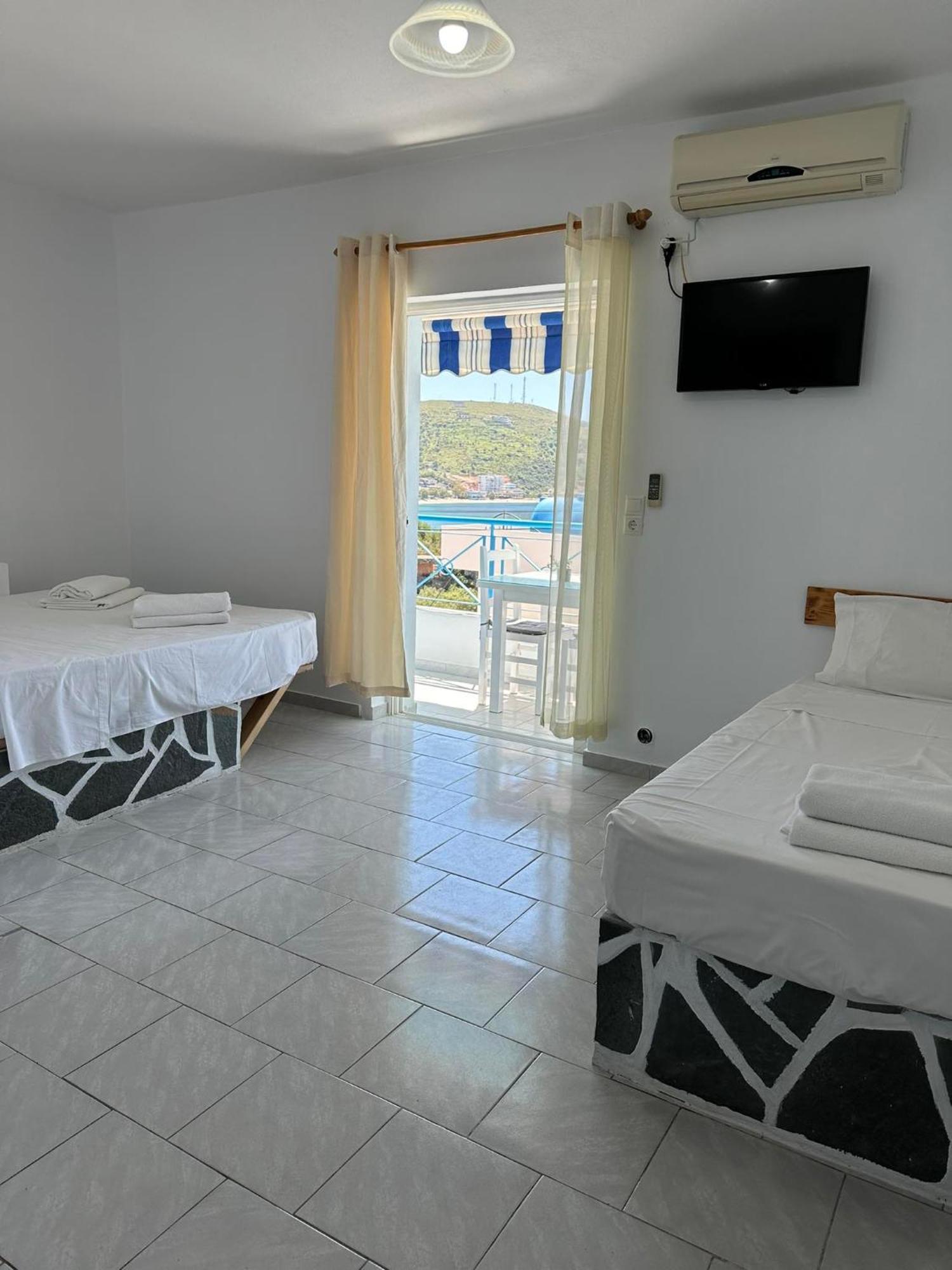 In Himaras Heart Hotel Exterior photo